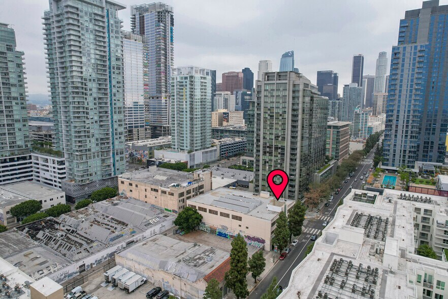 More Photos Of 1201 S Grand Ave, Los Angeles Warehouse For Lease