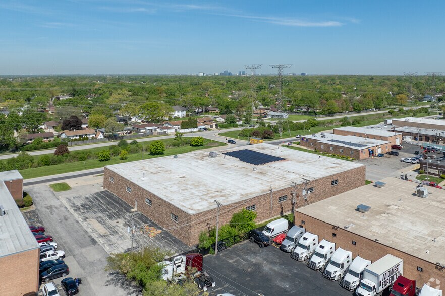 More Photos Of 1501 Tonne Rd, Elk Grove Village Manufacturing For Lease