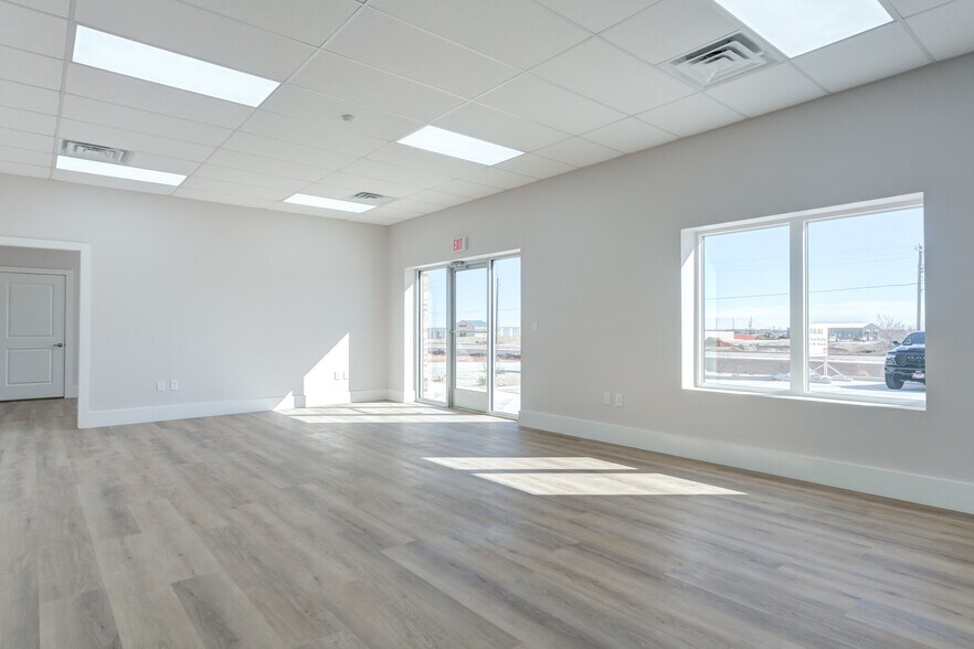 More Photos Of 3216 116th st, Lubbock Warehouse For Sale