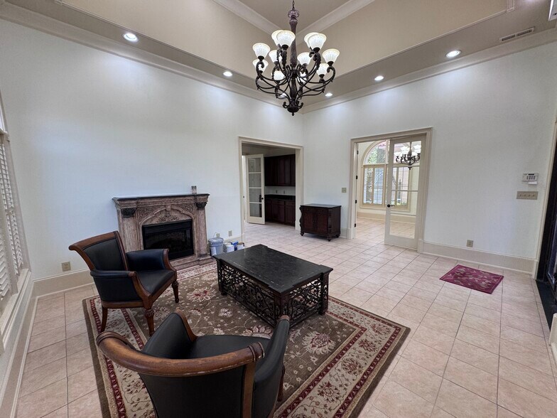More Photos Of 1 Maida Vale Ct, Durham Office For Lease
