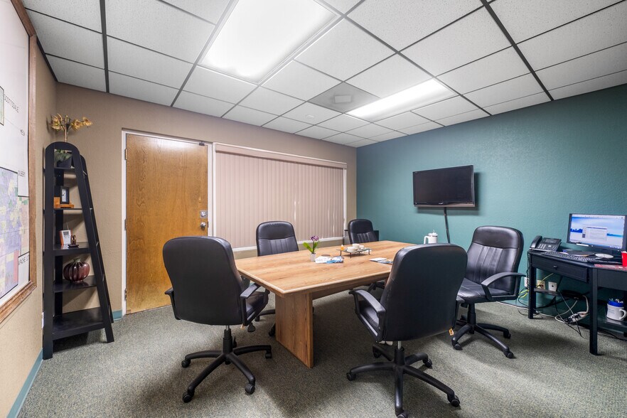 More Photos Of 760 S Stapley Dr, Mesa Office For Sale
