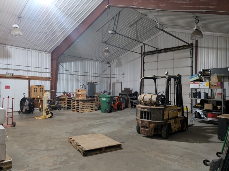 More Photos Of 2029 Hwy 95, Council Storefront For Sale