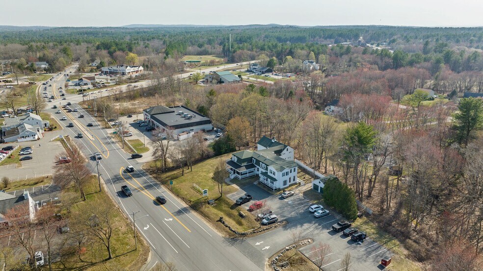 More Photos Of 183 Mammoth Rd, Londonderry Medical For Lease