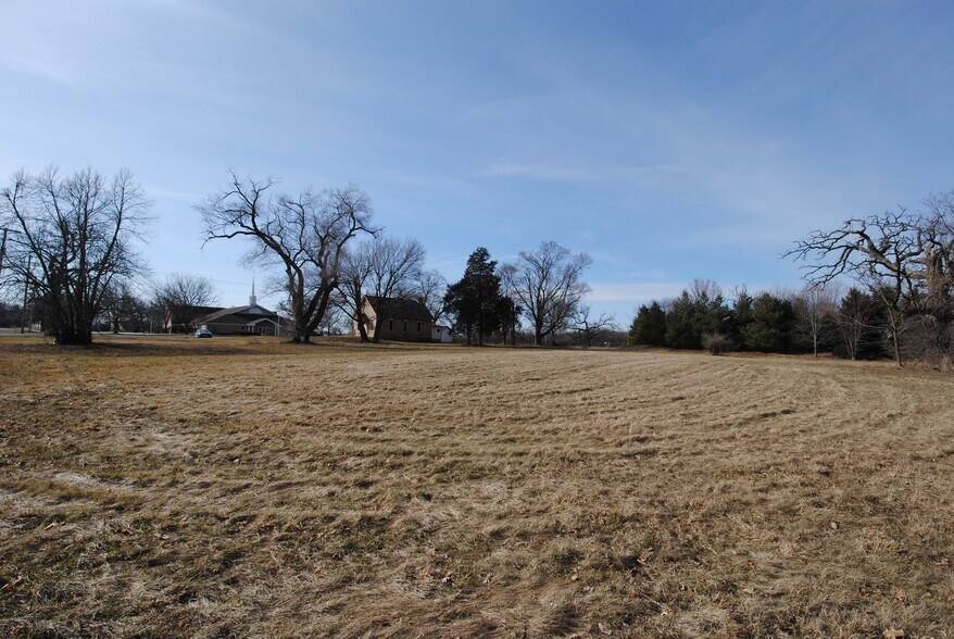 More Photos Of W4614 Potter Rd, Elkhorn Flex For Sale