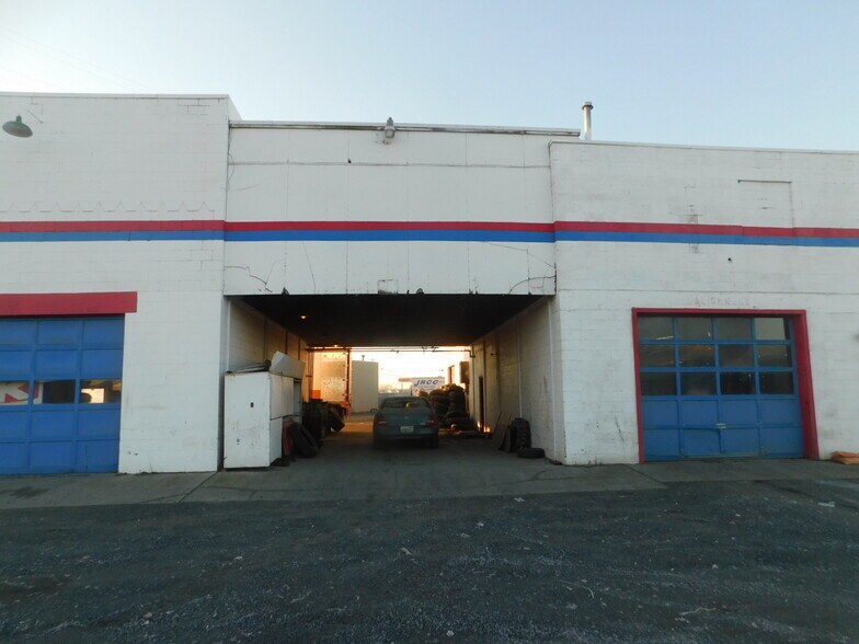 More Photos Of 1706 W Broadway Ave, Moses Lake Auto Repair For Sale