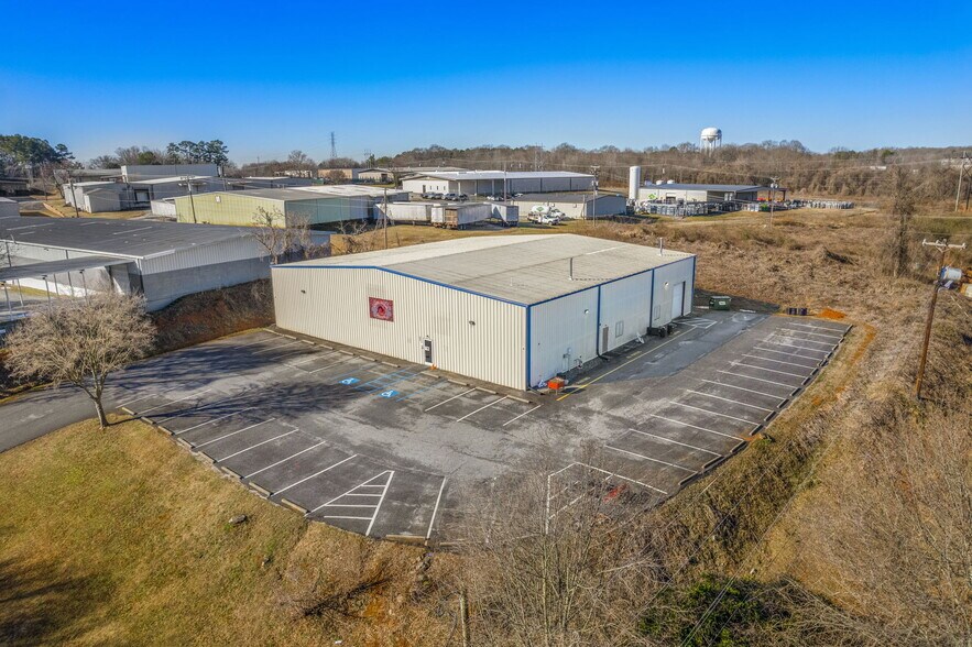 Primary Photo Of 219 Northeast Dr, Spartanburg Flex For Sale