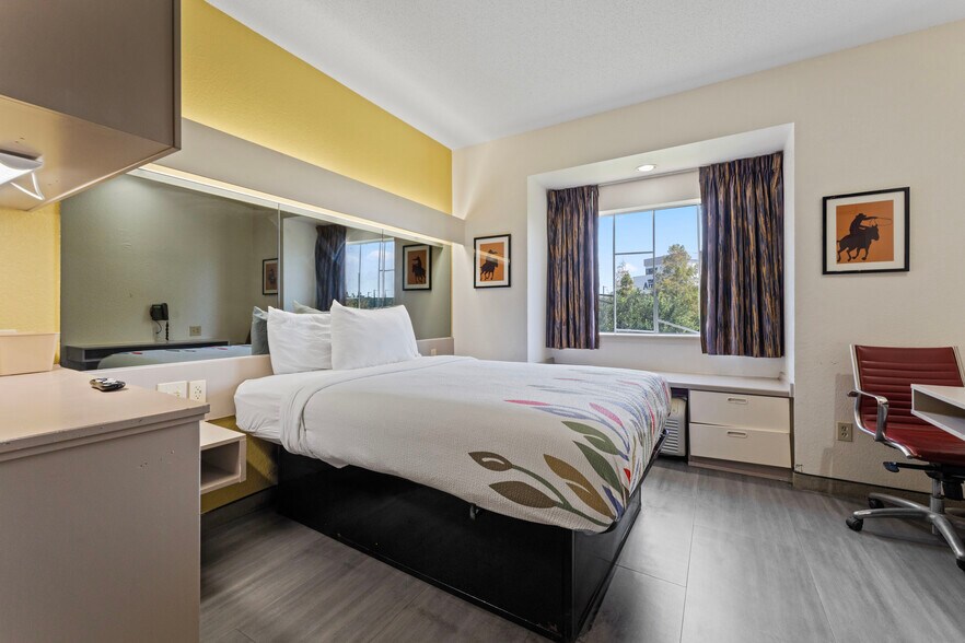 More Photos Of 10645 Reiger Rd, Baton Rouge Hotel For Sale