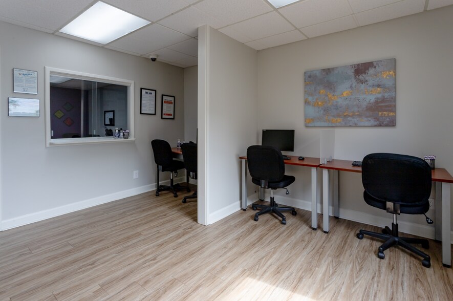 More Photos Of 2024 Arkansas Valley Dr, Little Rock Office For Sale