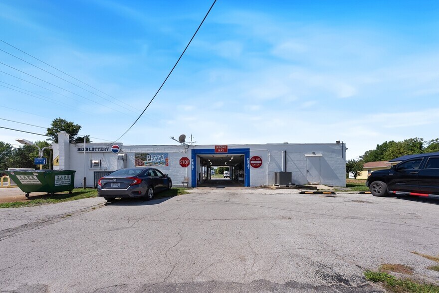 More Photos Of 7697 E Harbor Rd, Lakeside Marblehead Convenience Store For Sale