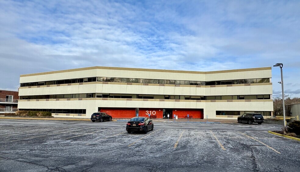 More Photos Of 310 E Shore Rd, Great Neck Medical For Sale