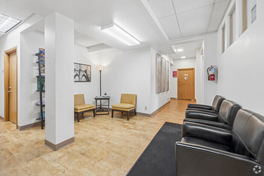More Photos Of 3801 W 50th St, Minneapolis Medical For Lease