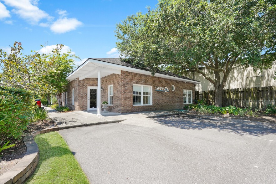 Primary Photo Of 2141 Rowland Ave, Savannah Office For Sale