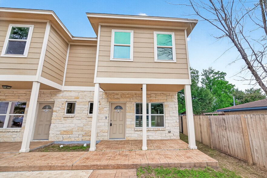 More Photos Of 14134 Packard St, Houston Specialty For Sale