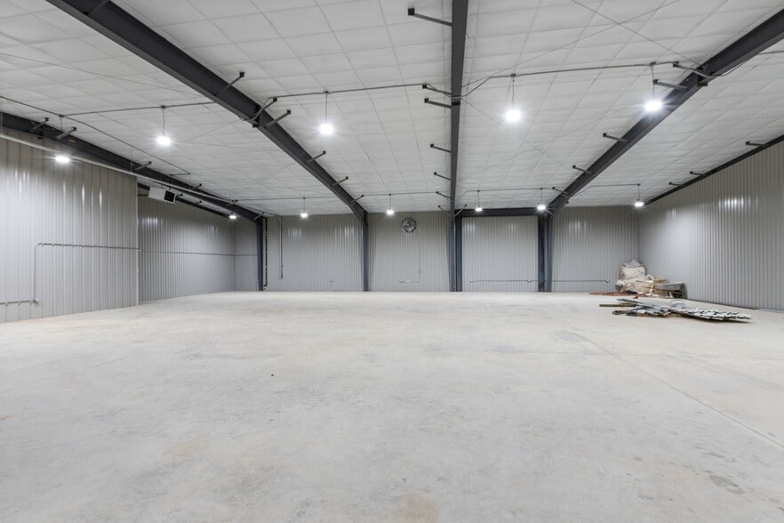More Photos Of 5824 New Nashville Hwy, Murfreesboro Warehouse For Sale