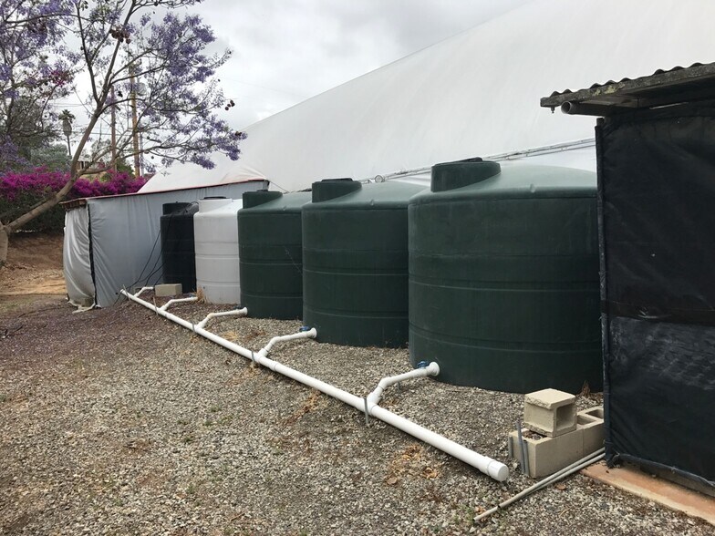 More Photos Of 501 Osborne St, Vista Winery Vineyard For Sale