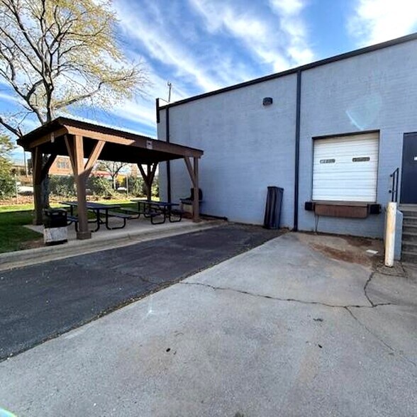 Primary Photo Of 108 Pomona Dr, Greensboro Warehouse For Lease