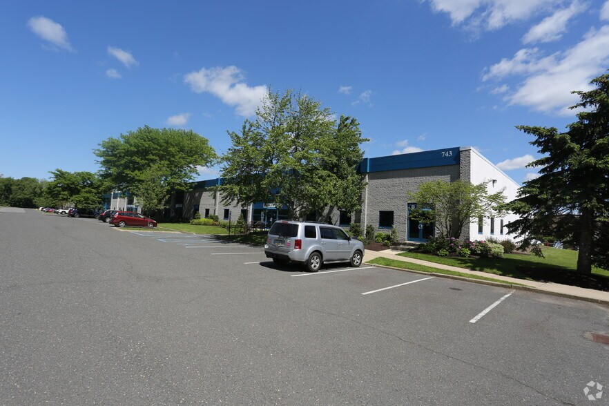 More Photos Of 743-745 Alexander Rd, Princeton Light Distribution For Lease