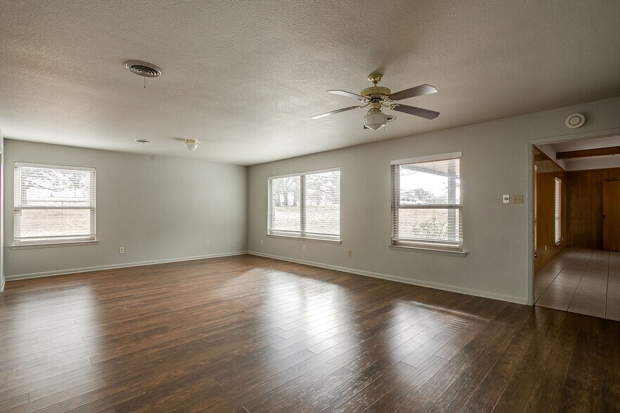 More Photos Of 938 County Road 3341, Paradise Land For Sale