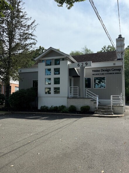 Primary Photo Of 629 W Mount Pleasant Ave, Livingston Medical For Sale