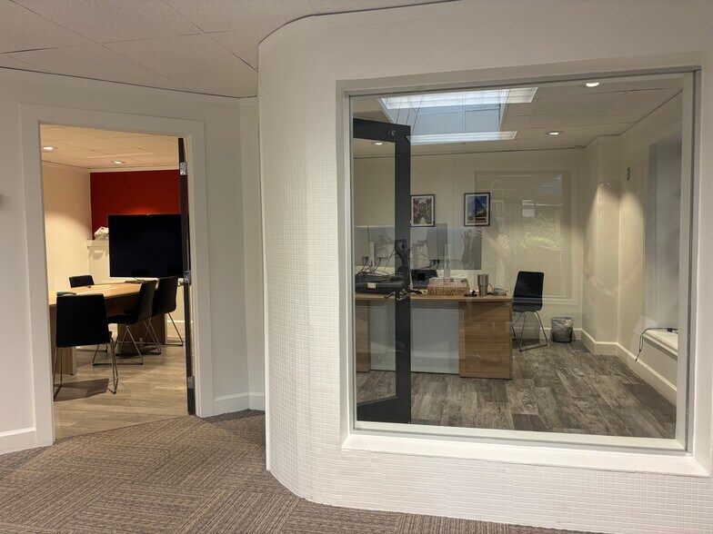 More Photos Of 228 N Park Ave, Winter Park Loft Creative Space For Lease