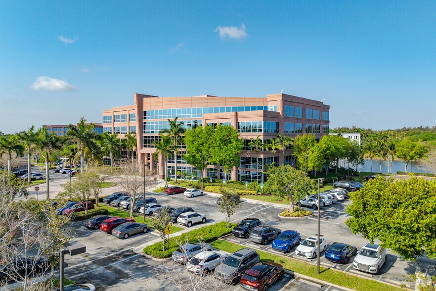 More Photos Of 1301 International Pky, Sunrise Office For Lease