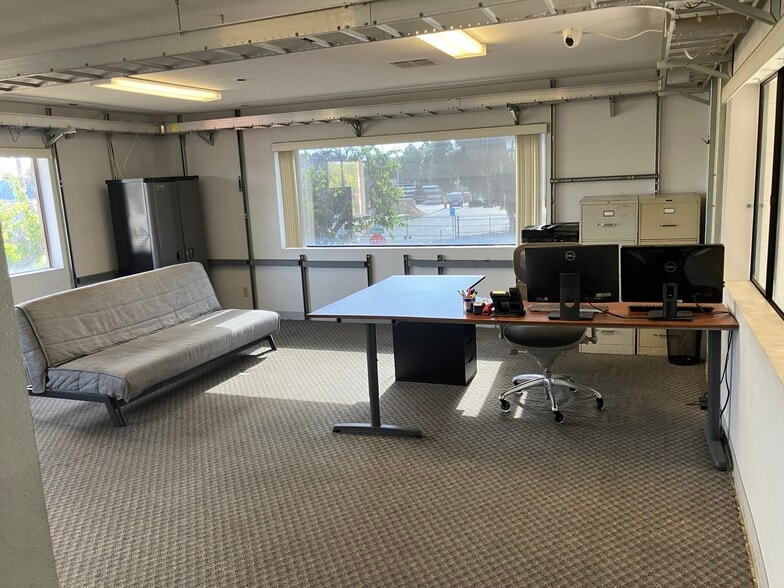More Photos Of 1533 Wilson Ave, National City Manufacturing For Lease
