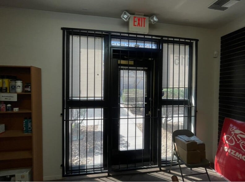 More Photos Of 3415 W Lake Mead Blvd, Las Vegas Warehouse For Sale