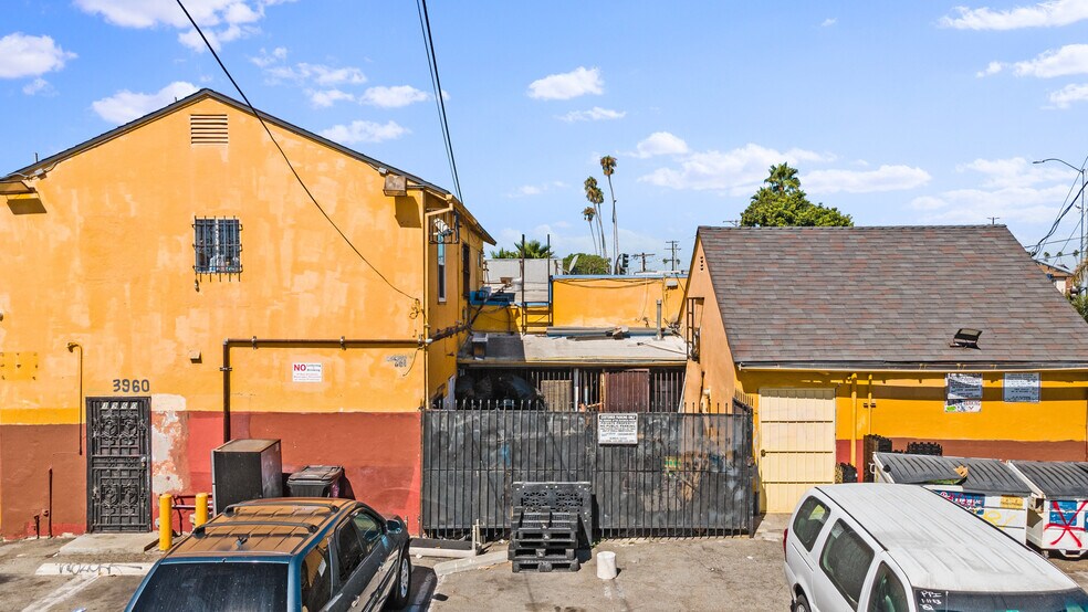 More Photos Of 3960 W 104th St, Inglewood Storefront For Sale