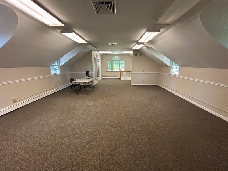 More Photos Of 489 Danbury Rd, Wilton Office Residential For Lease