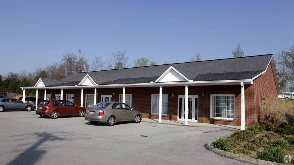 Primary Photo Of 127 Serral Dr, Greeneville Office For Lease
