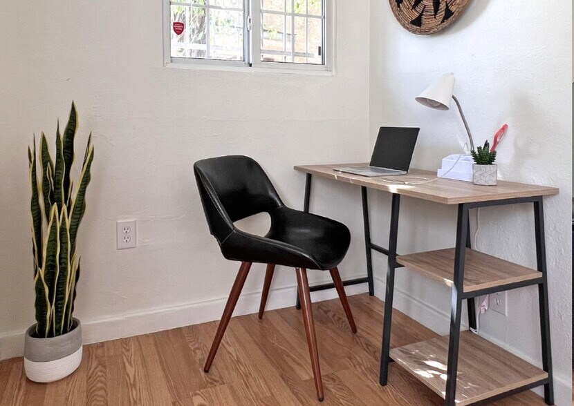 More Photos Of 511 Spruce St SE, Albuquerque Apartments For Sale