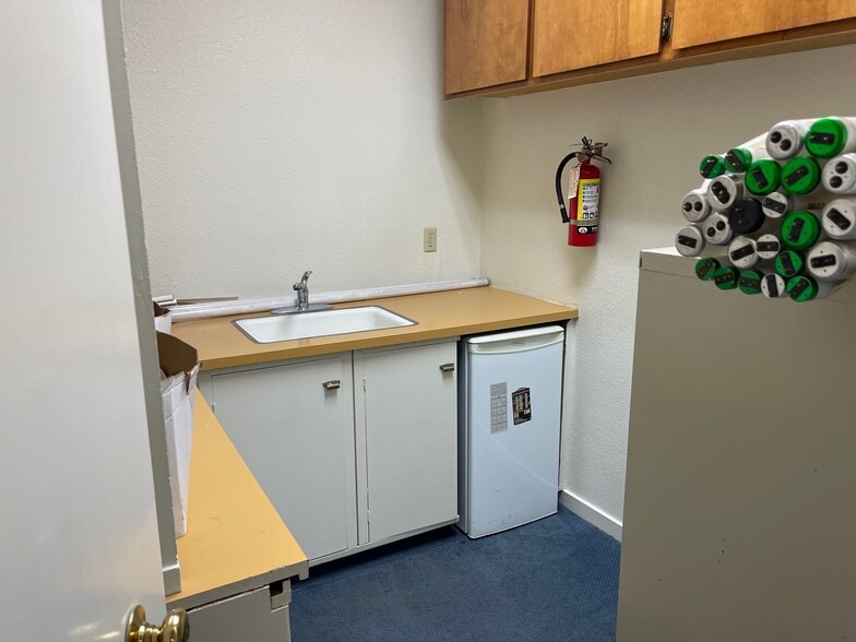 More Photos Of 200 W Harding Way, Stockton Office For Lease