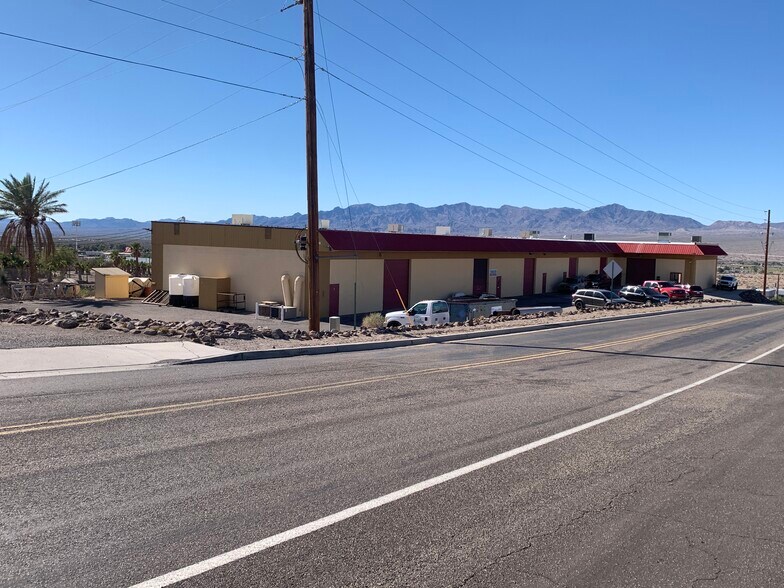 More Photos Of 1642 North Oatman Rd, Bullhead City Industrial For Lease