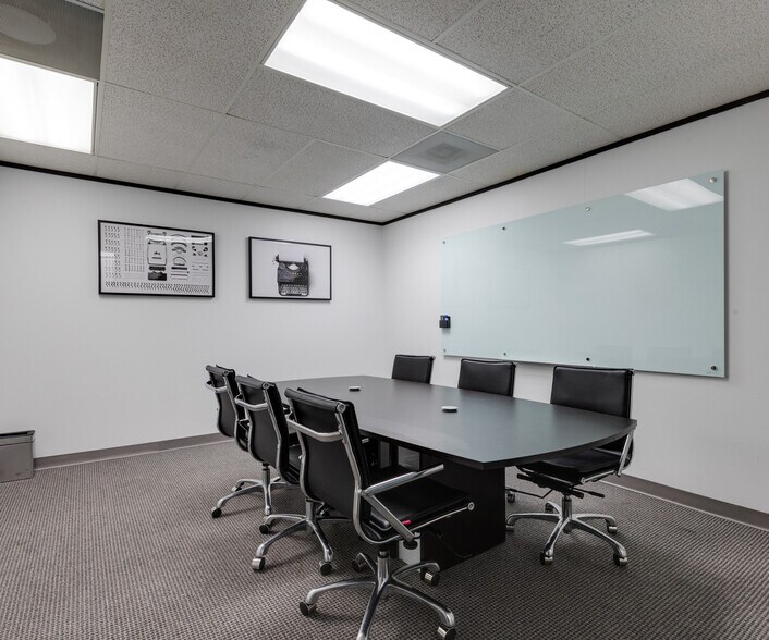 More Photos Of 9898 Bissonnet St, Houston Office For Lease