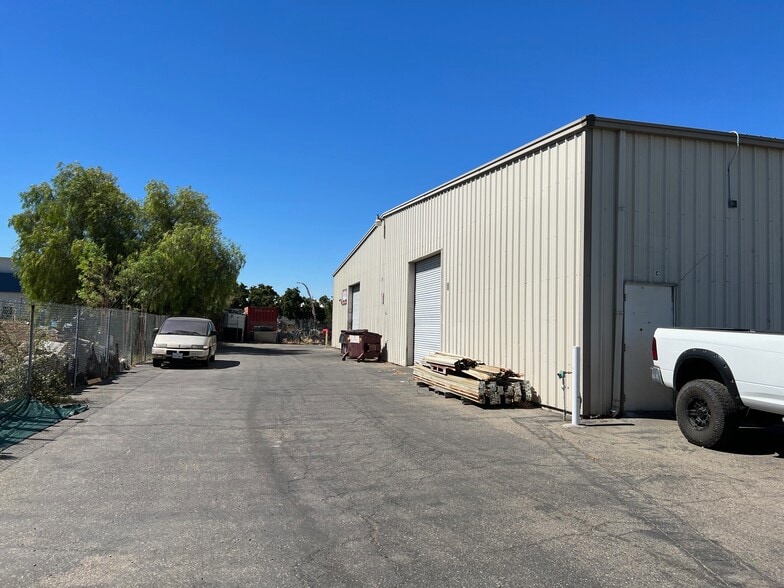 More Photos Of 4160 Commercial Dr, Tracy Warehouse For Sale