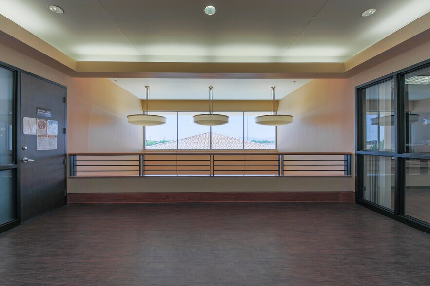 More Photos Of 3270 Joe Battle Blvd, El Paso Medical For Lease