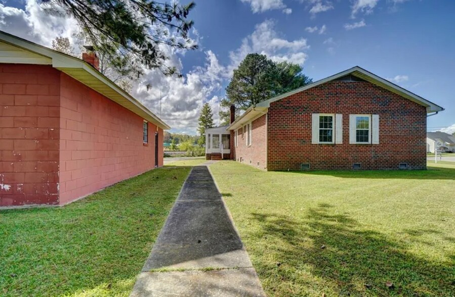 More Photos Of 4530 Shoulders Hill Rd, Suffolk Medical For Sale
