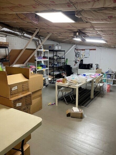 More Photos Of 851 E 60th St, Los Angeles Warehouse For Sale