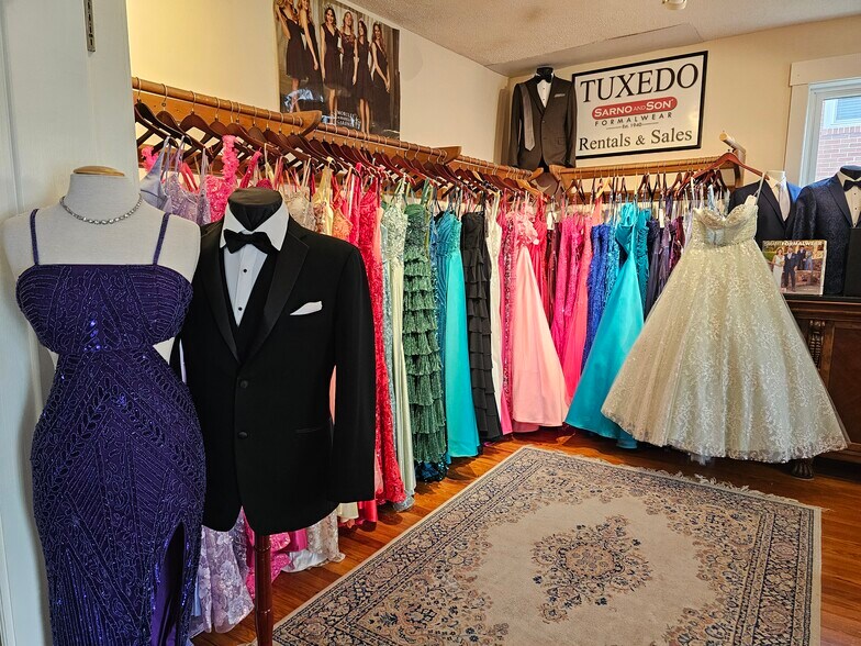 More Photos Of 620 Market St, Selinsgrove Storefront Retail Residential For Sale