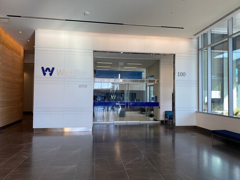 More Photos Of 601 N Mesa St, El Paso Office For Lease