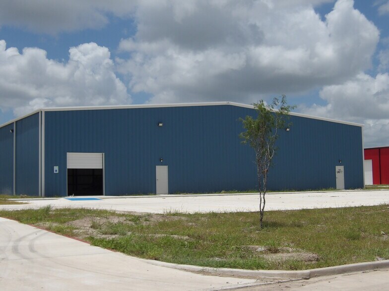 More Photos Of 1745 Laguna Circle, Harlingen Warehouse For Sale