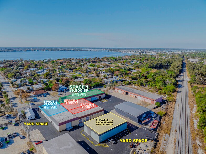 Primary Photo Of 657 NE Dixie Hwy, Jensen Beach Warehouse For Lease