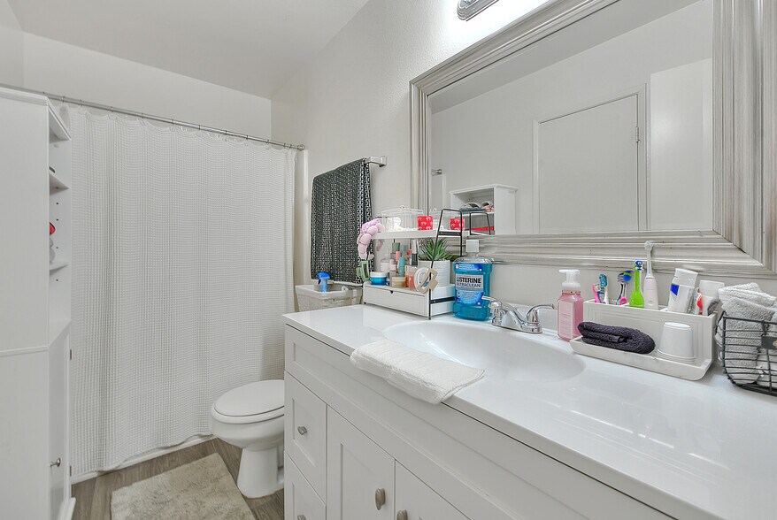 More Photos Of 275-299 Monte Vista St, La Habra Apartments For Sale