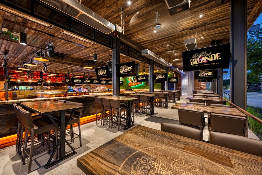 More Photos Of 2821 Morton St, Fort Worth General Retail For Sale