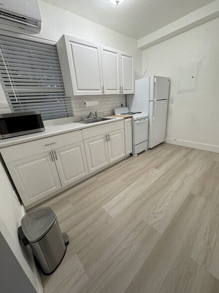 More Photos Of 120 SW 20th Ave, Miami Apartments For Sale