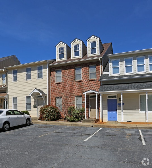 Primary Photo Of 205 Jamestown Sq, Columbia Office For Lease