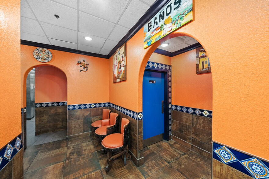 More Photos Of 1420 Interstate Dr, Cookeville Restaurant For Sale