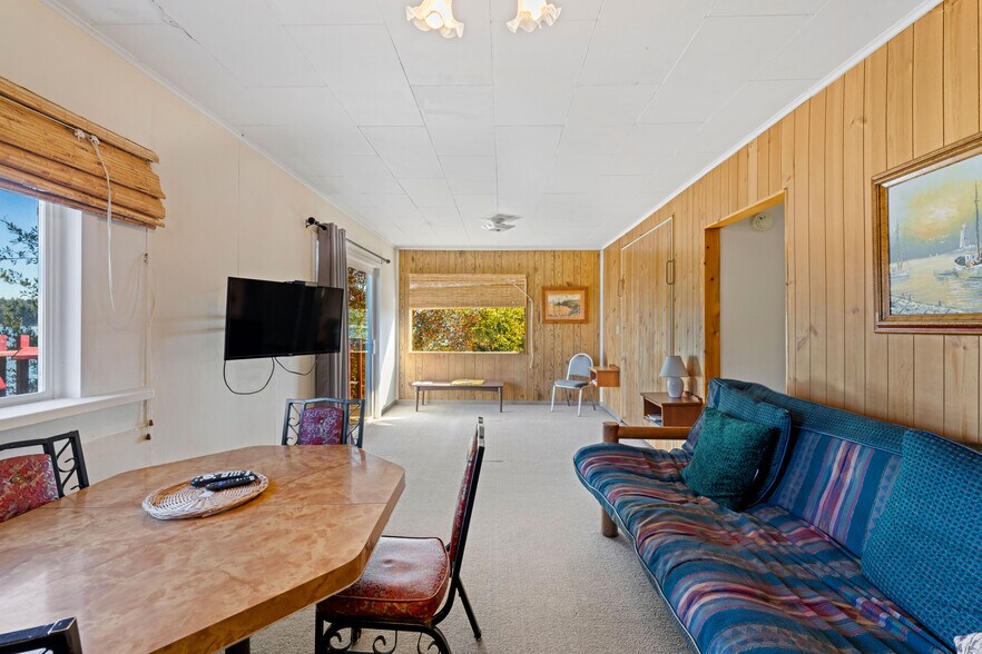 More Photos Of 4484 Fish Mill, Westlake Hotel For Sale