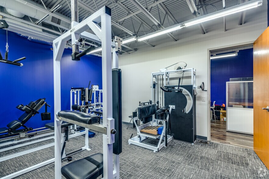 More Photos Of 14525 Hwy 7, Minnetonka Medical For Lease