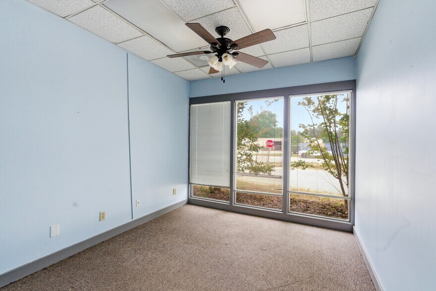 More Photos Of 709 Freedom Dr, Raleigh Flex For Lease